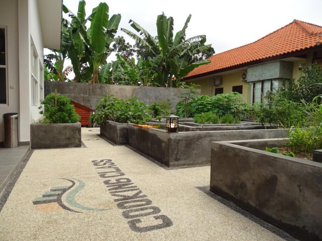 Bale Solah Lombok Holiday Resort スンギギ エクステリア 写真