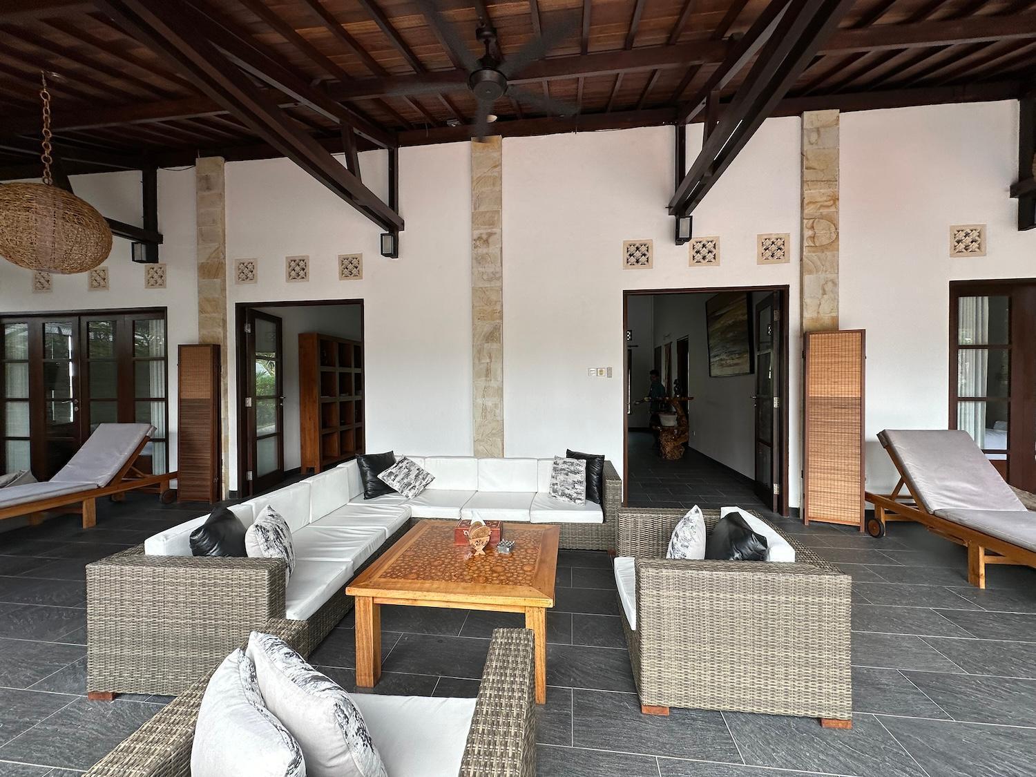 Bale Solah Lombok Holiday Resort スンギギ エクステリア 写真